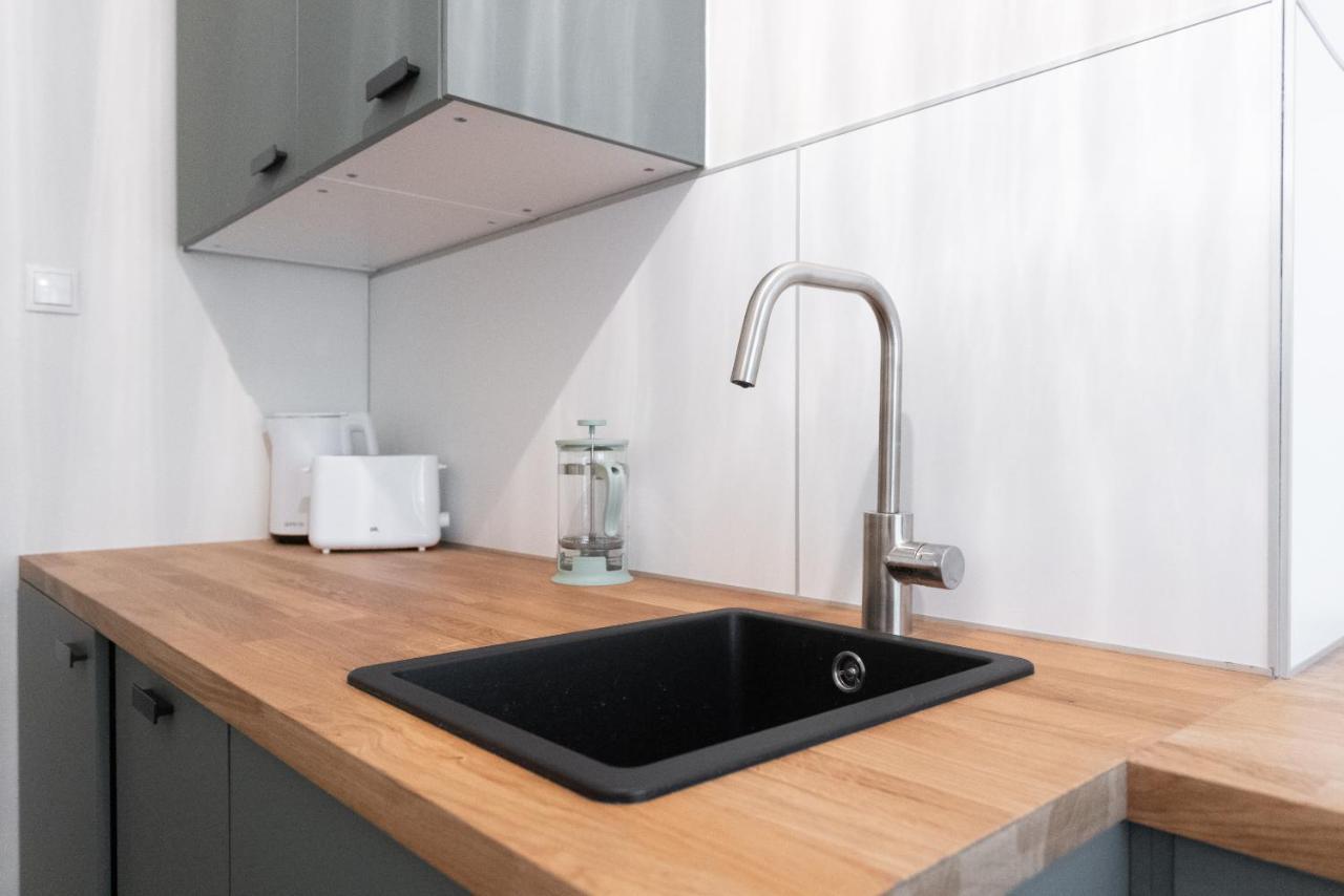 וינה Chic 1-Bed Apt By Canal Walk To Historic Centre מראה חיצוני תמונה