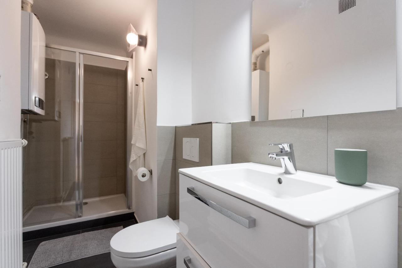 וינה Chic 1-Bed Apt By Canal Walk To Historic Centre מראה חיצוני תמונה