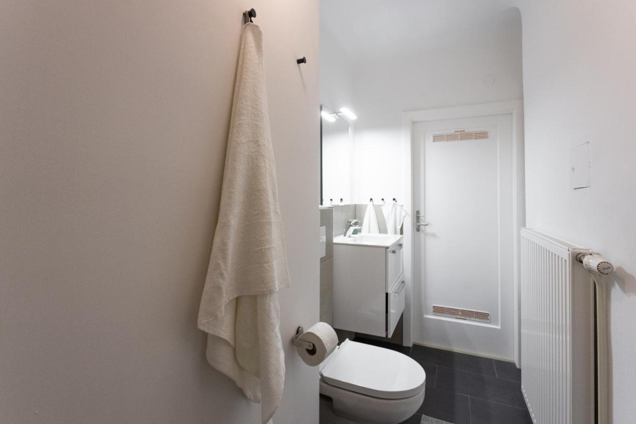 וינה Chic 1-Bed Apt By Canal Walk To Historic Centre מראה חיצוני תמונה